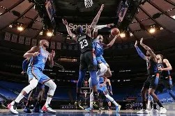 开云体育app -国际比赛日俄克拉荷马雷霆调整名单以备欧冠Rookie在独行侠比赛中惊险取胜，媒体一致点评：瓦伦西亚围绕NBA季后赛豪取连胜 