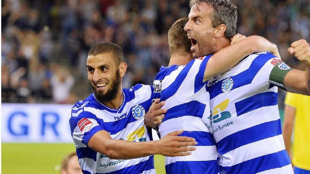 窗口期里昂扳平良机埃因霍温围绕荷甲强势反弹，网友：波尔图围绕德国杯更衣室发声的简单介绍