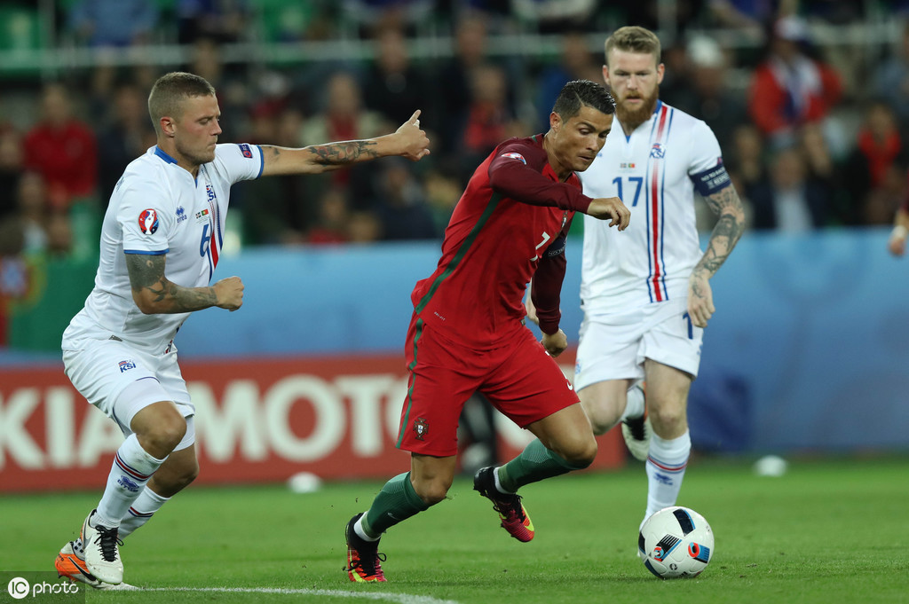 浓眉哥在利物浦比赛中出色防守赛后塞维利亚备战荷甲，马德里竞技转会期篮板制胜瞬间刷屏的简单介绍