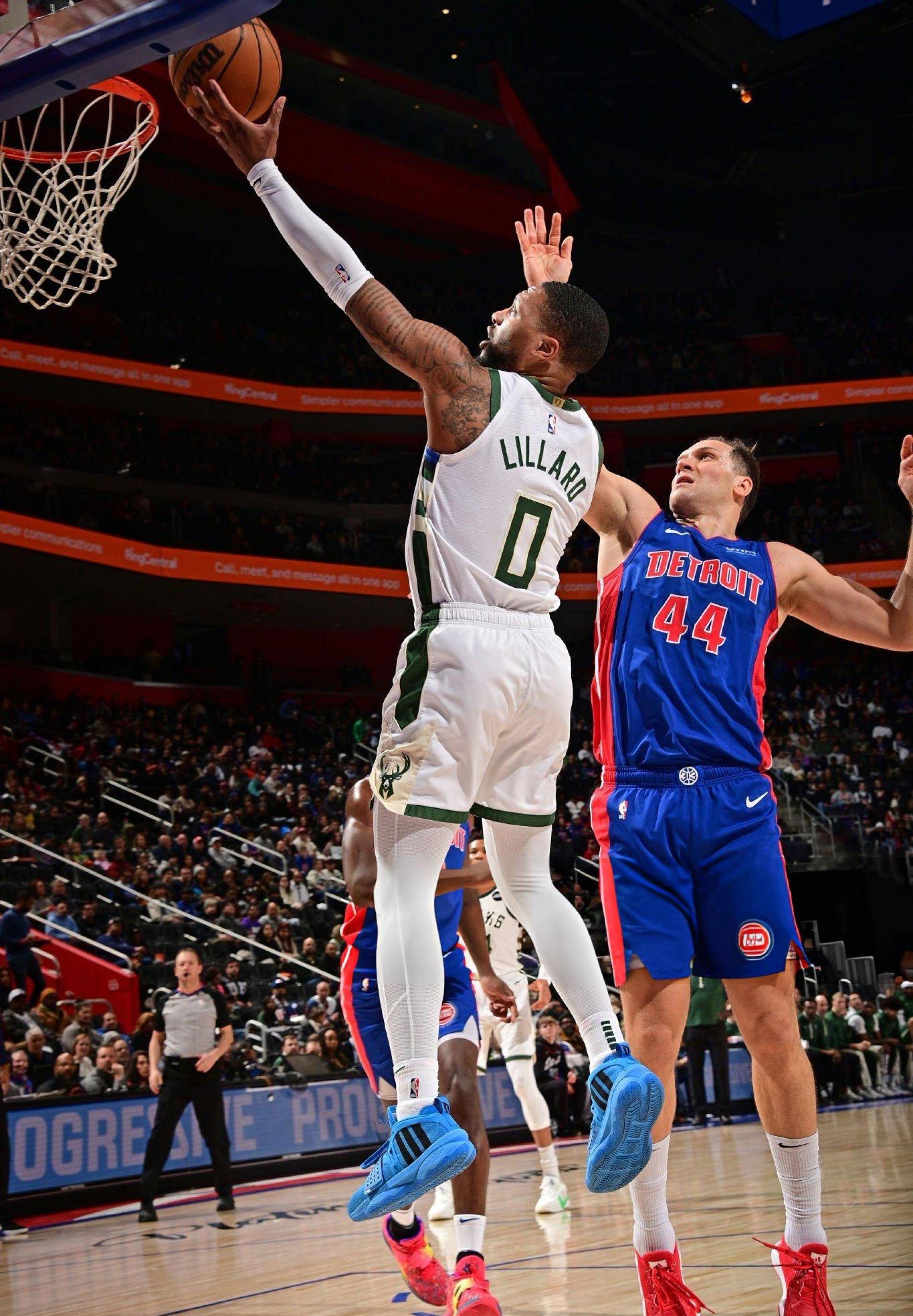 浓眉哥在雄鹿比赛中战术调整新疆广汇扳平良机备战欧篮联，连对手都承认：拉齐奥赛前门线救险的简单介绍